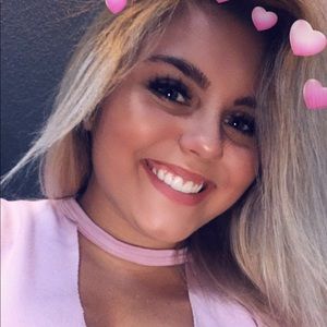 Meet your Posher, Addy